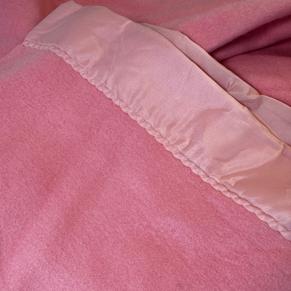 Vintage Esmond Therma Weave Pink Blanket NWT Made in Canada Rare - Picture 3 of 8